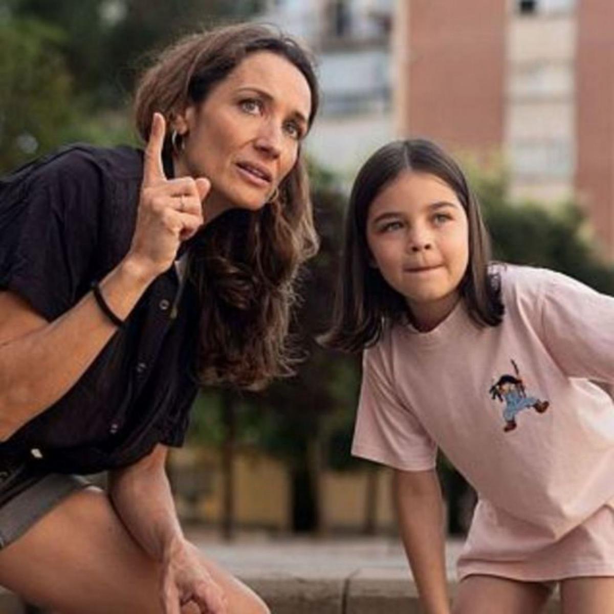 Ana Asensio y Alessandra González durante el rodaje.