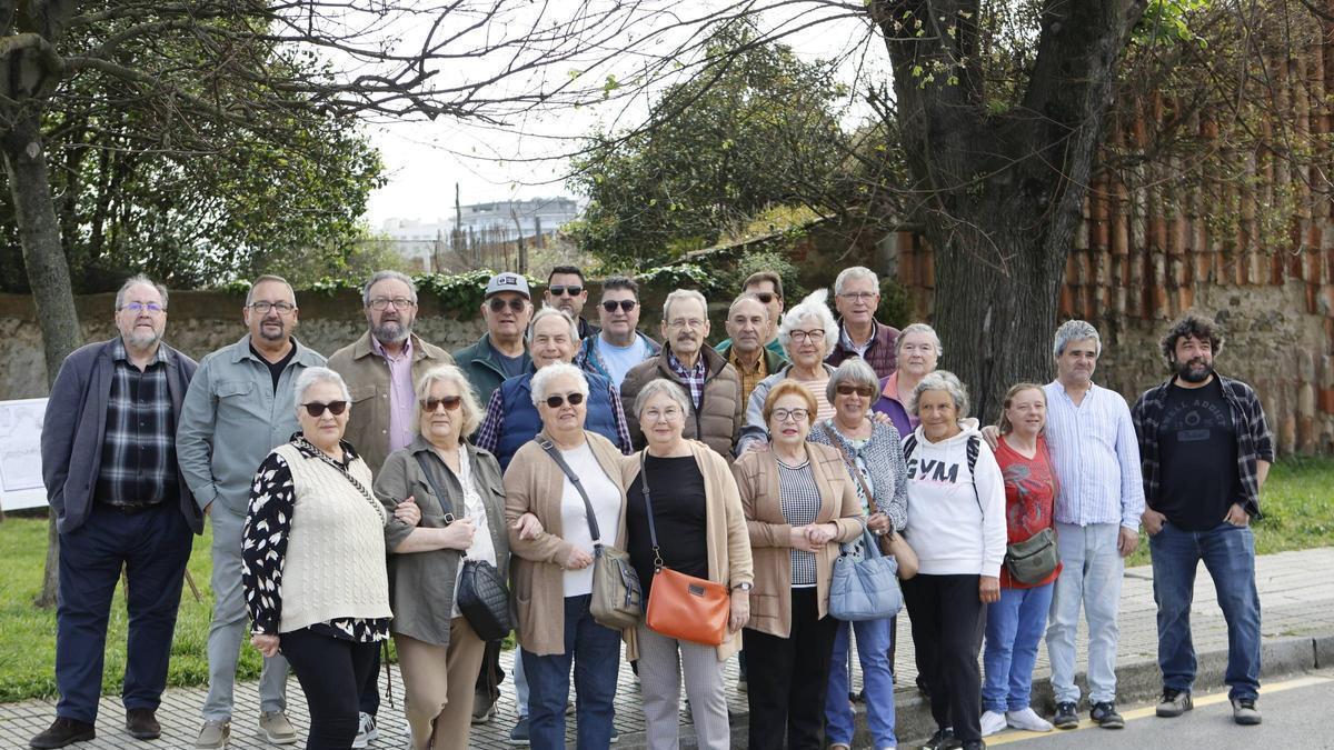 La Rambla de Gijón: un espacio próximo a Naval que un grupo de vecinos de El Natahoyo aspira a "recuperar la memoria del lugar" (en imágenes)