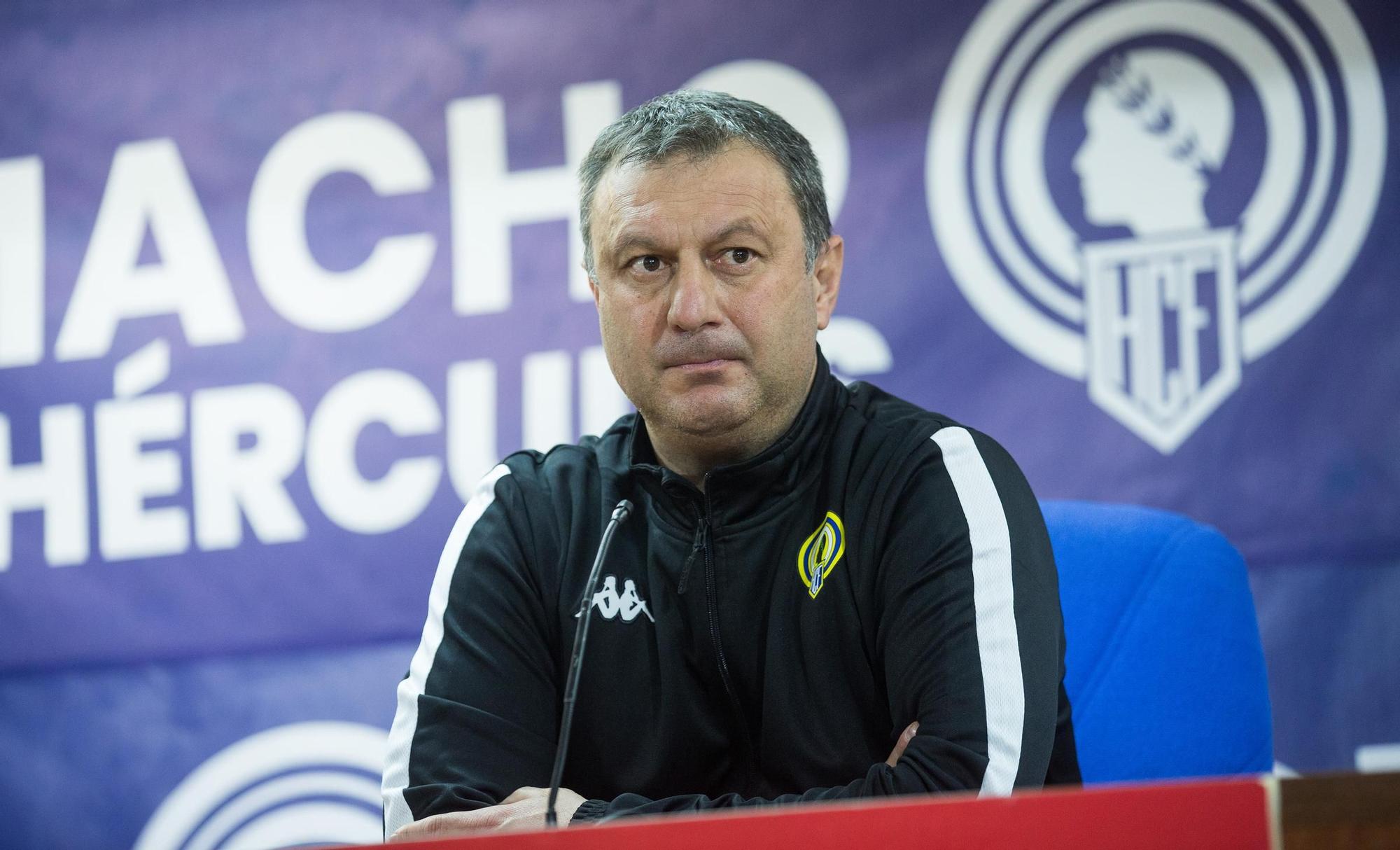 Presentación del nuevo entrenador del Hércules, Manolo Díaz