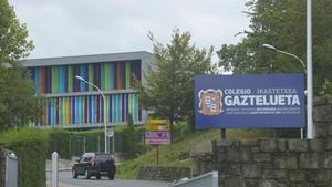 Entrada del colegio Gaztelueta, donde presuntamente ocurrieron los abusos entre el 2008 y el 2010.