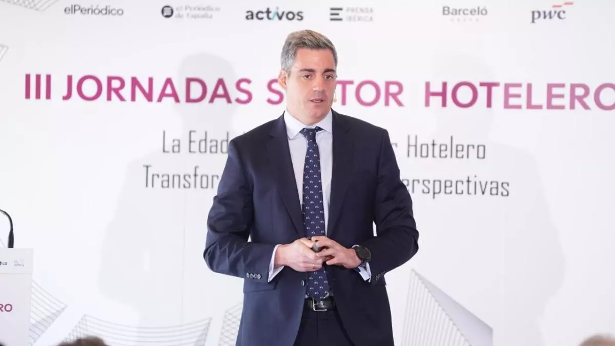 PwC prevé un 2026 sólido para el turismo, con más demanda internacional y crecimiento moderado