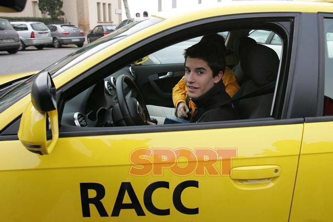 Marc Márquez, el campeón del mundo de 125, ‘novato’. En 2011 Marc Márquez cumplía 18 años y se examinaba para obtener su carnet de conducir aprobando a la primera.