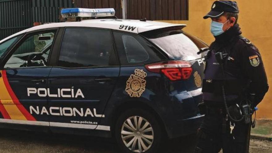 Un joven recibe una paliza por  parte de otros diez en Costa Adeje