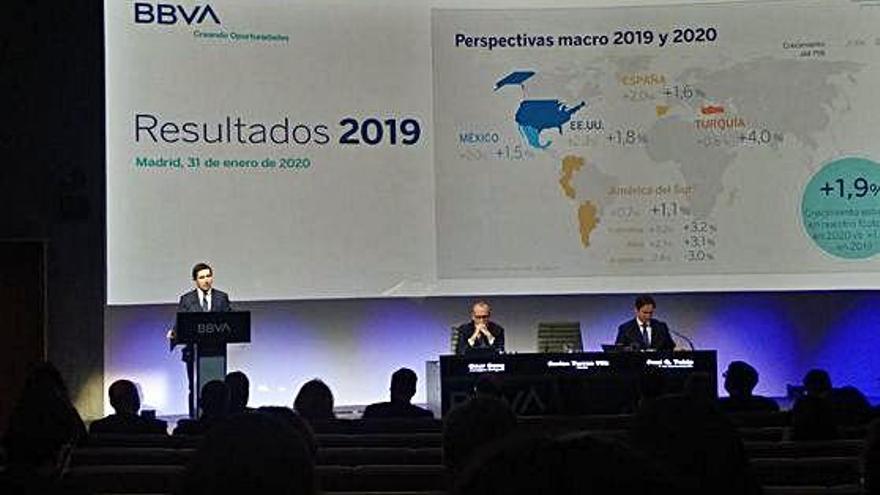 El president de BBVA Carlos Torres presenta els resulats del banc a Madrid.