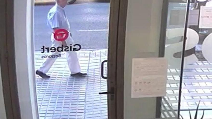 La familia de José Morilla difunde una imagen de un vídeo de seguridad grabada el día de su desaparición