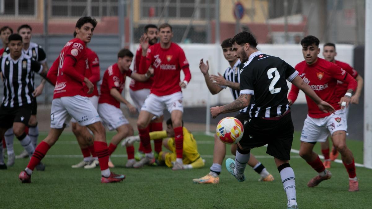 Un lance del partido Cartagena B - Cieza