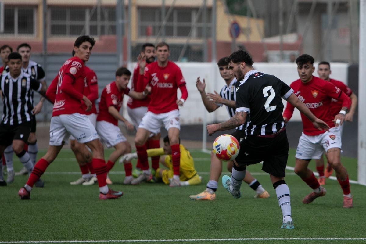 Un lance del partido Cartagena B - Cieza