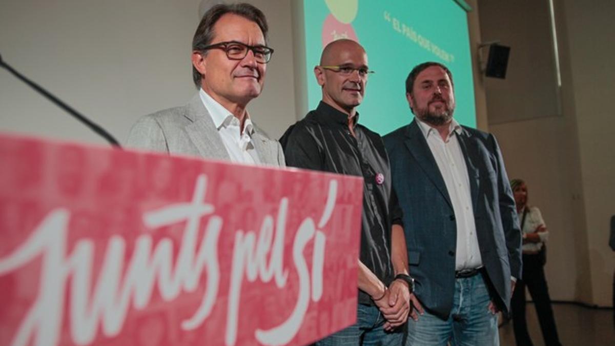 Artur Mas, Raül Romeva y Oriol Junqueras han presentado el programa electoral de Junts pel Si en el CCCB