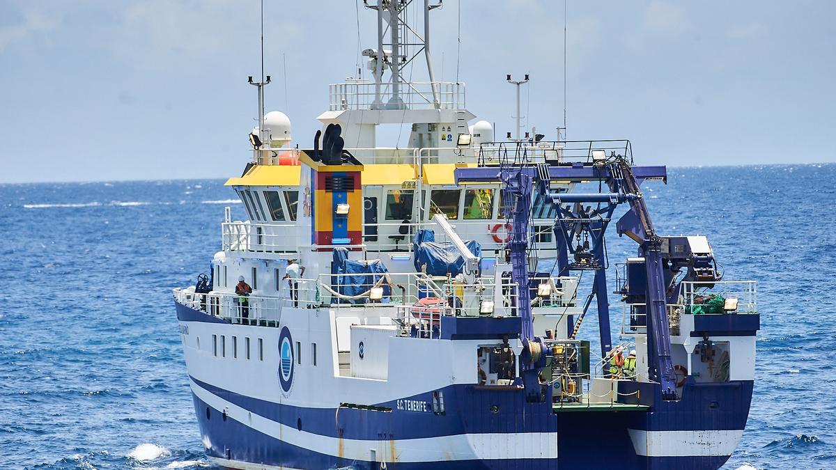 El buque oceanográfico Ángeles Alvariño