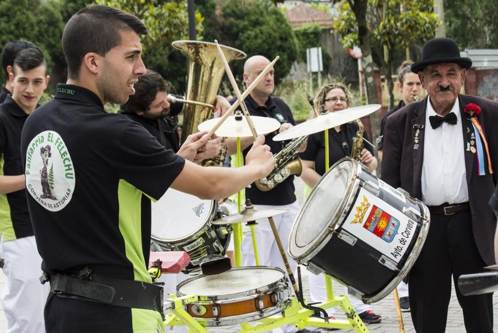 Espicha y charanga en las fiestas de Santa Filomena en Santullano