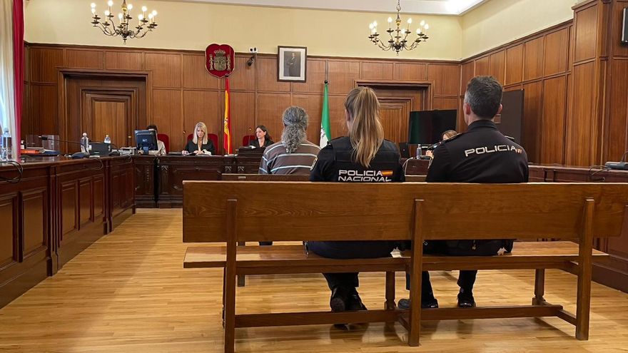 El asesinato de La Rinconada: sin arma homicida, una víctima no identificada y un acusado que &quot;se marchó en ropa interior&quot;