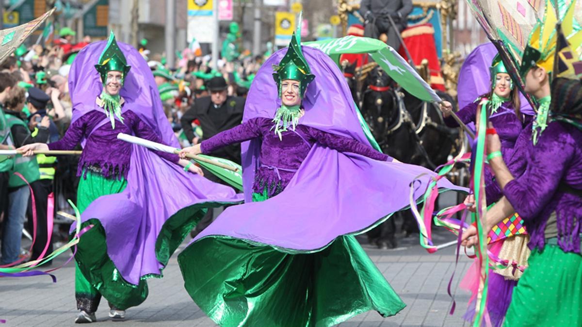 Irlanda da la bienvenida a los turistas por San Patricio