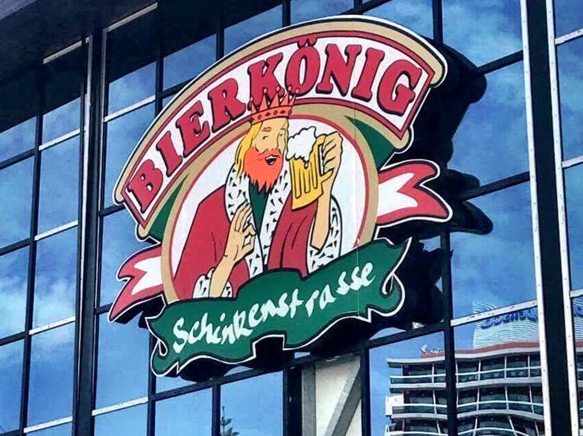 Fassade des Bierkönigs am Ballermann