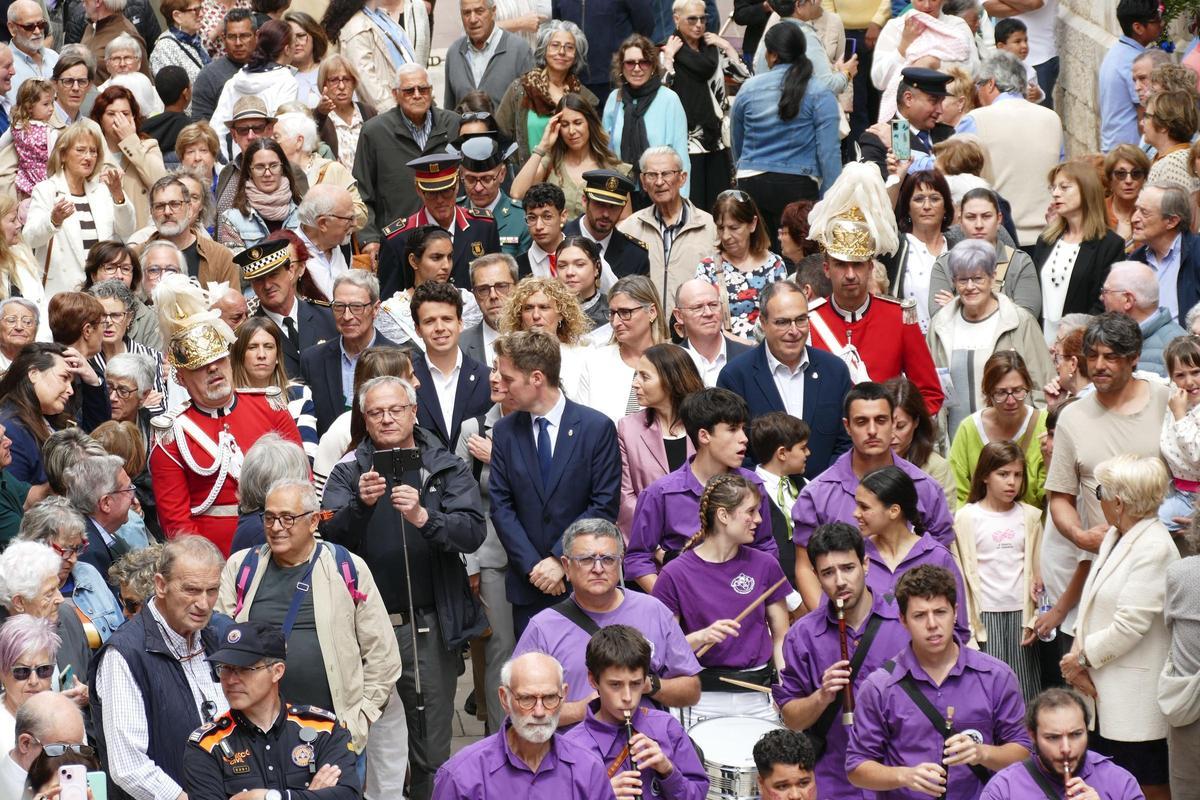 EN IMATGES | Figueres viu un dels moments més esperats de les Fires i Festes de la Santa Creu: el pilar caminant