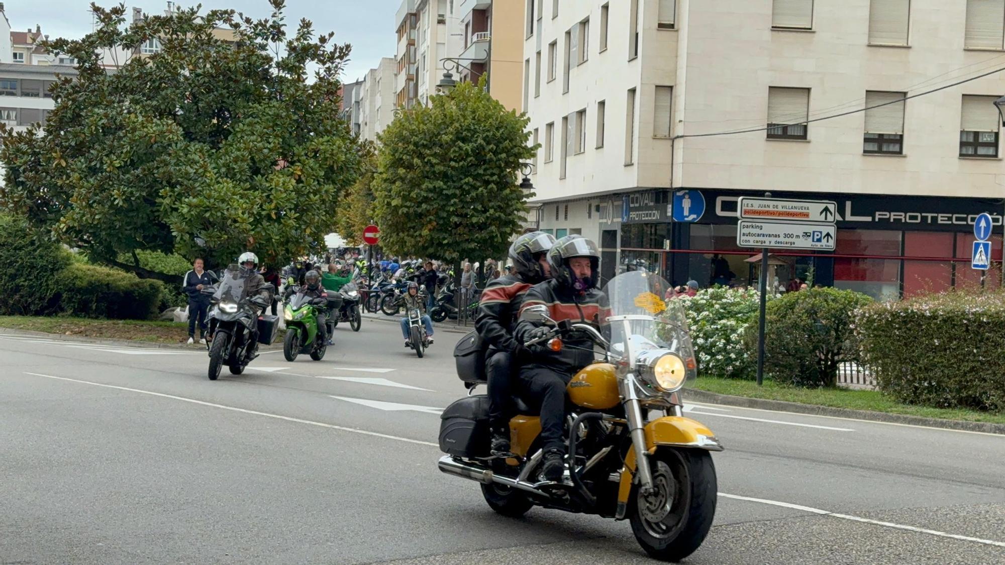 Así fue la primera salida del Motoencuentro Solidario en Siero