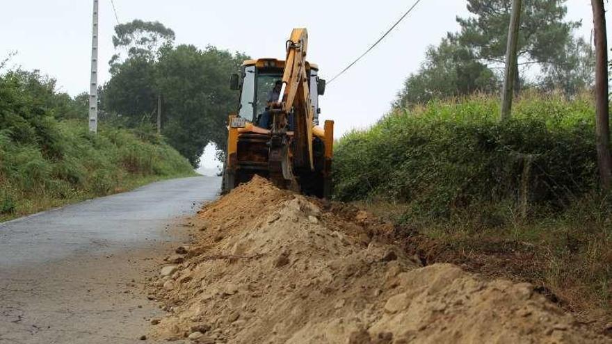 Extensión de la red de abastecimiento de aguas a Rellas