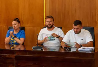 El PP lamenta que Arosa vincule el éxito turístico con el «fracaso» del plan de tráfico