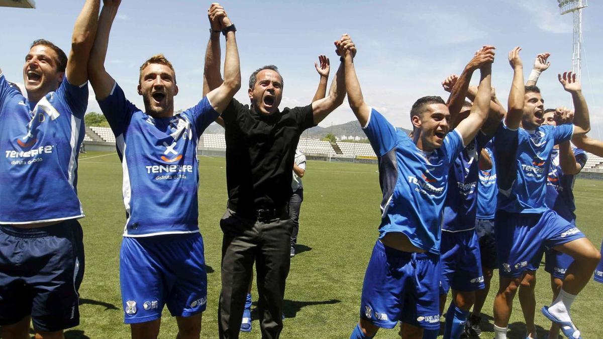 La celebración del ascenso a Segunda División logrado en 2013. 