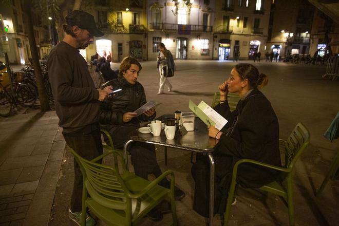 Las terrazas de los bares de Gràcia podrán cerrar hasta 3 horas más tarde durante la fiesta mayor