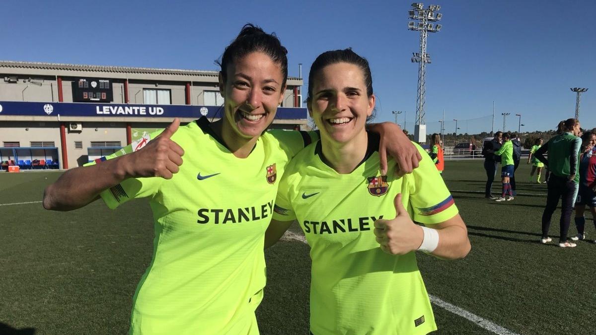 Leila Ouahabi y Andrea Pereira celebran el triunfo ante el Levante.