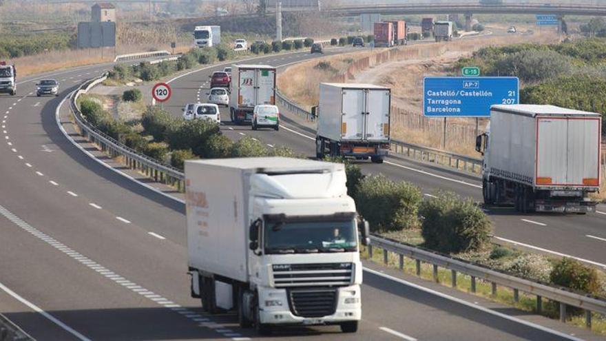 Desescalada en Castellón: El transporte de mercancías por carretera recupera el 75% de su ritmo