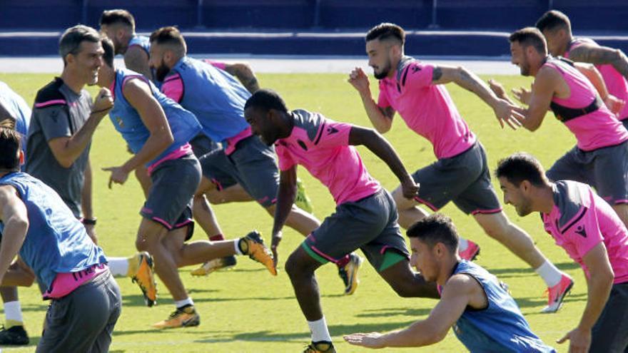 Shaq se sube al chárter para Sevilla