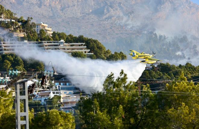 Estas son las imágenes del incendio de Altea Hills y el Mascarat