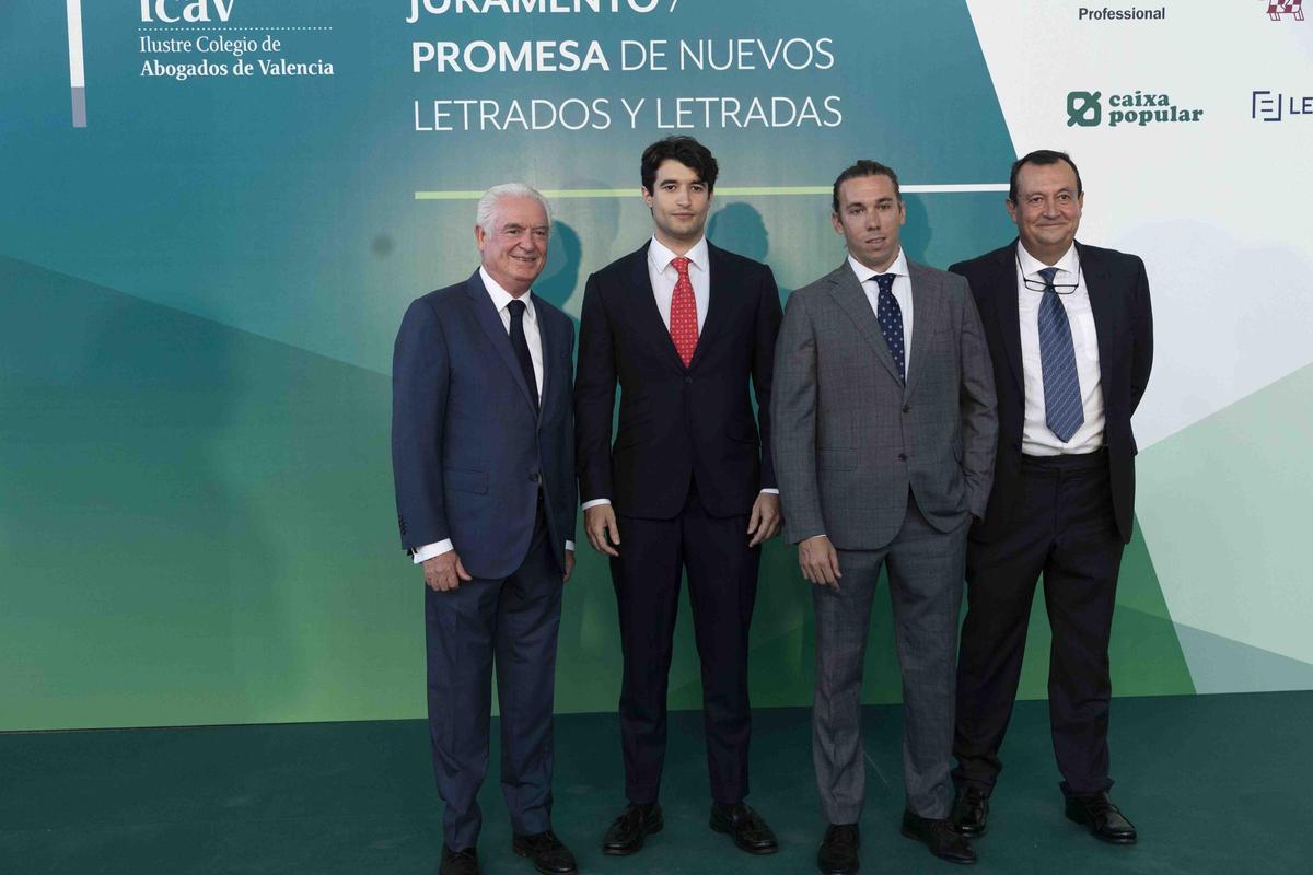 Juramento de nuevos letrados y letradas Juramento de nuevos letrados y letradas