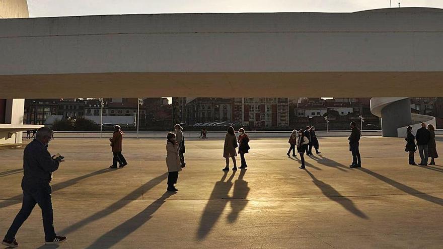 El Centro Niemeyer se queda sin espectáculos por las restricciones  | RICARDO SOLÍS