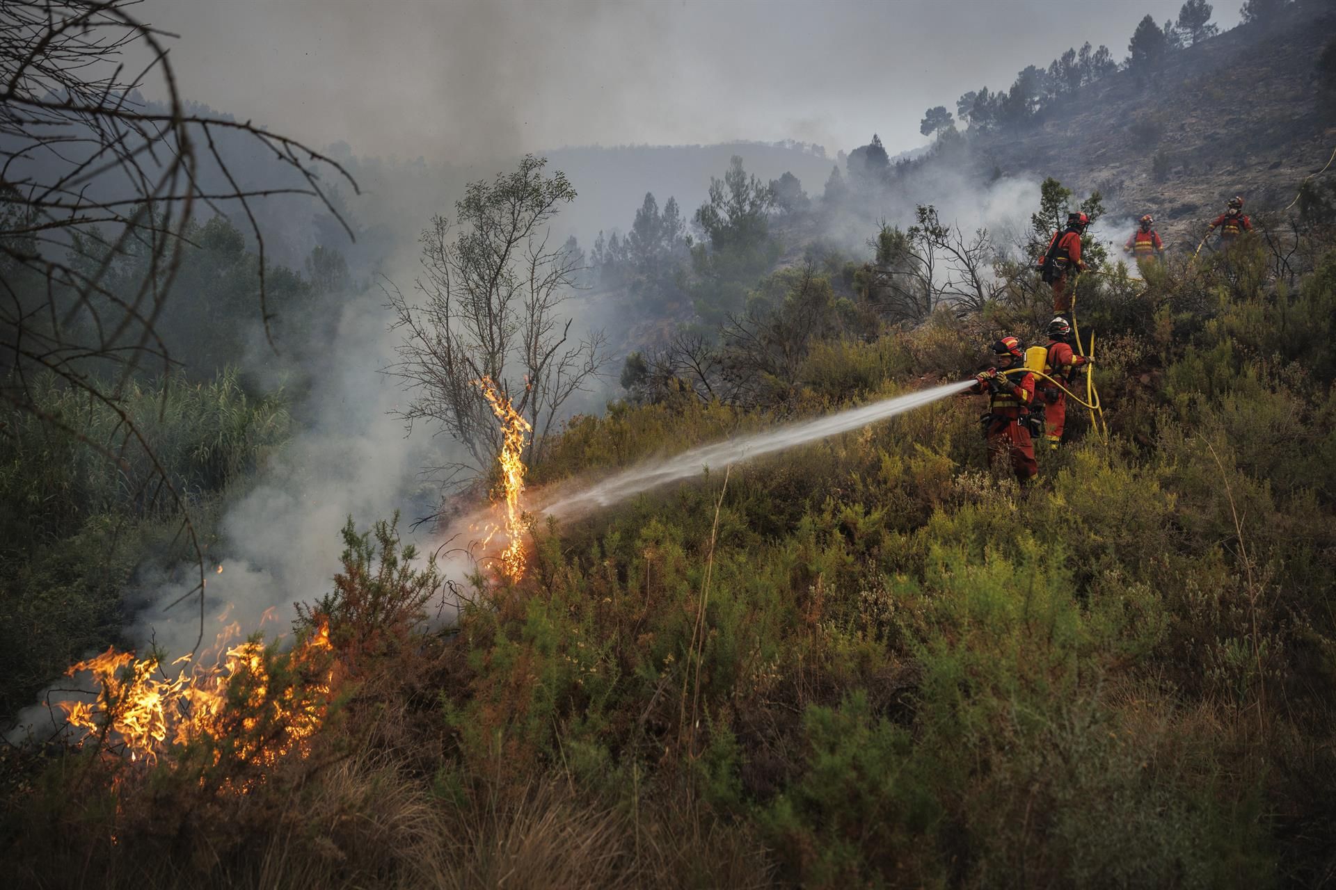 Espectaculares imágenes del incendio en Bejís