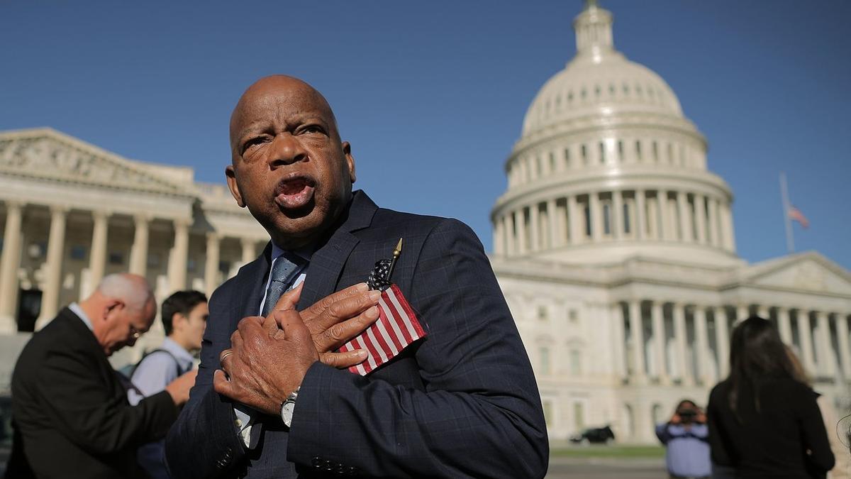 John Lewis, frente al Capitolio, en Washington.