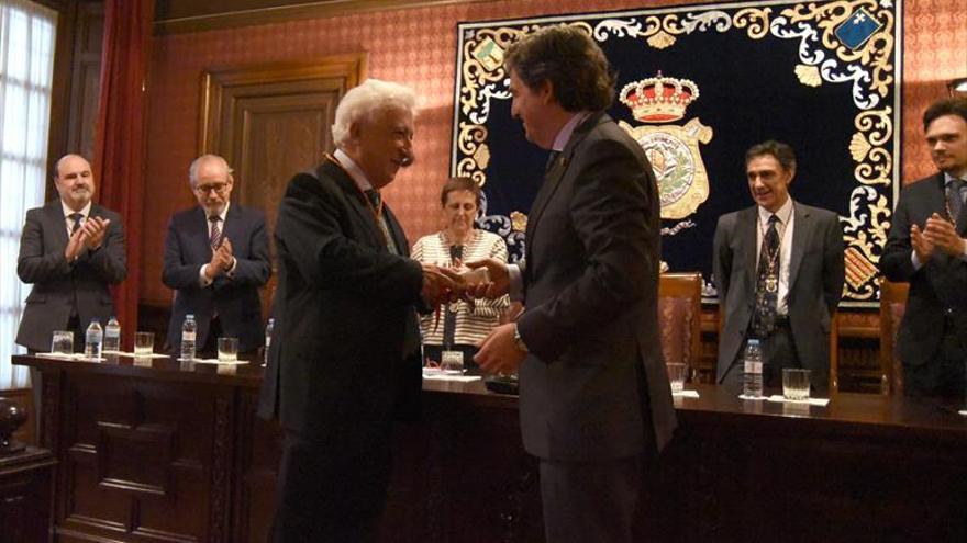 Homenaje notarial al exjusticia garcía vicente