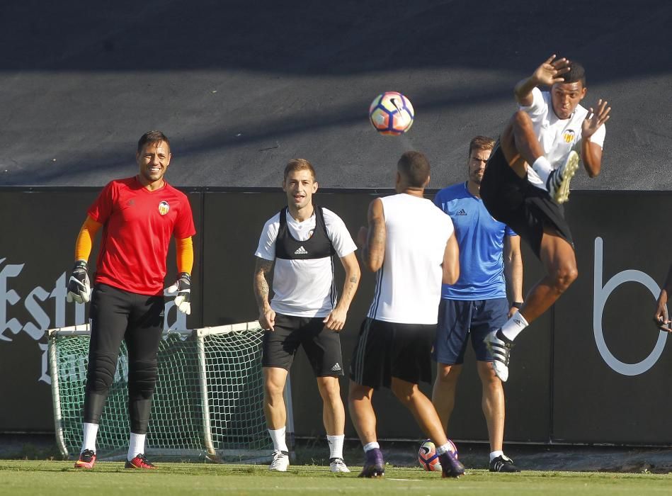 Las mejores fotos del entrenamiento del Valencia CF