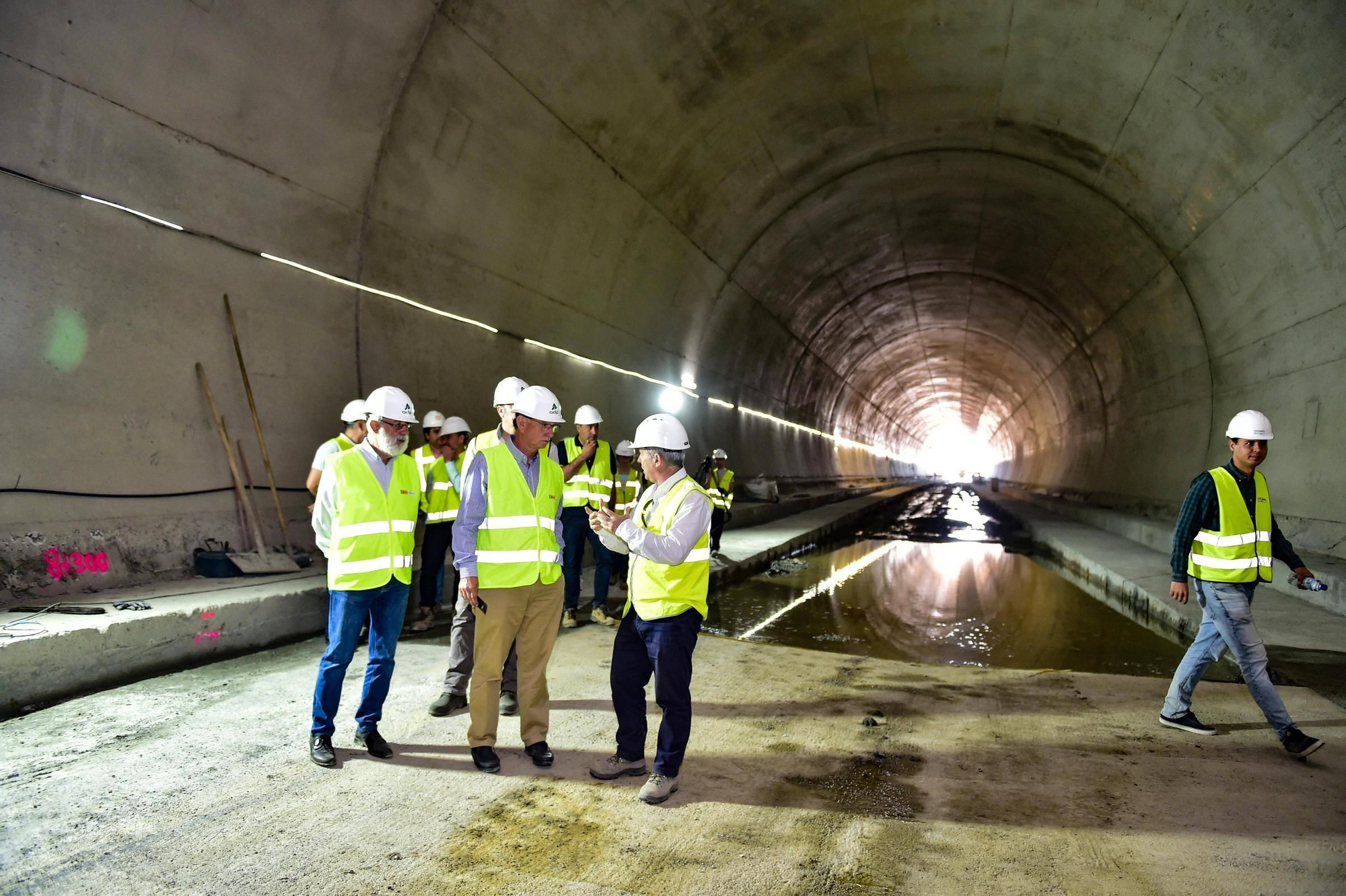 FOTOGALERÍA | El impresionante túnel de 1.500 metros que traerá el AVE a Cácers