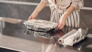 Atención: estos alimentos no se pueden envolver en papel de aluminio bajo ninguna circunstancia