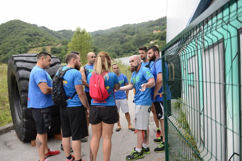 Reto solidario de los miembros del gimnasio Linares de Sotrondio