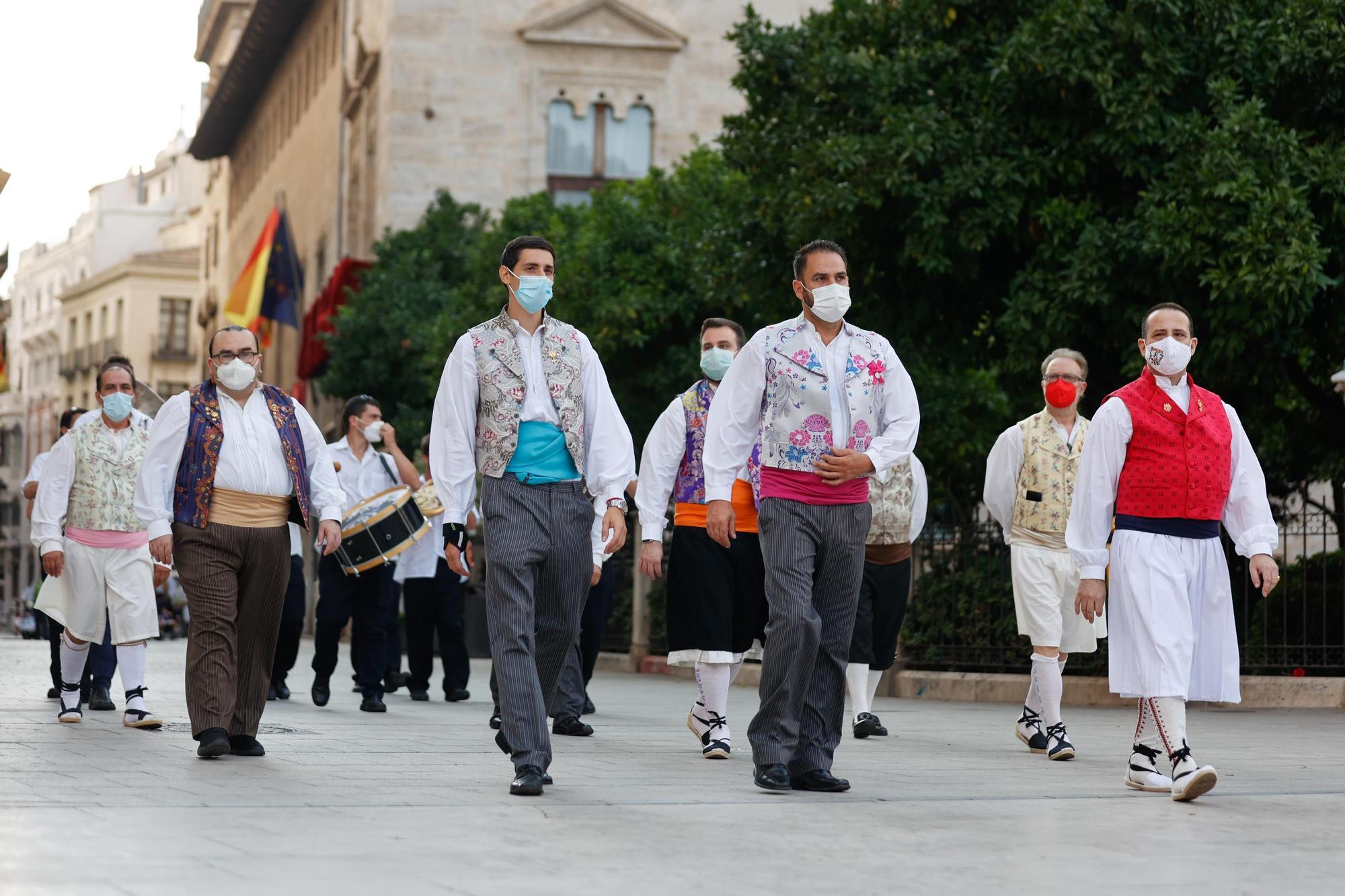 Búscate en el segundo día de Ofrenda por la calle Caballeros (entre las 18.00 y las 19.00 horas)