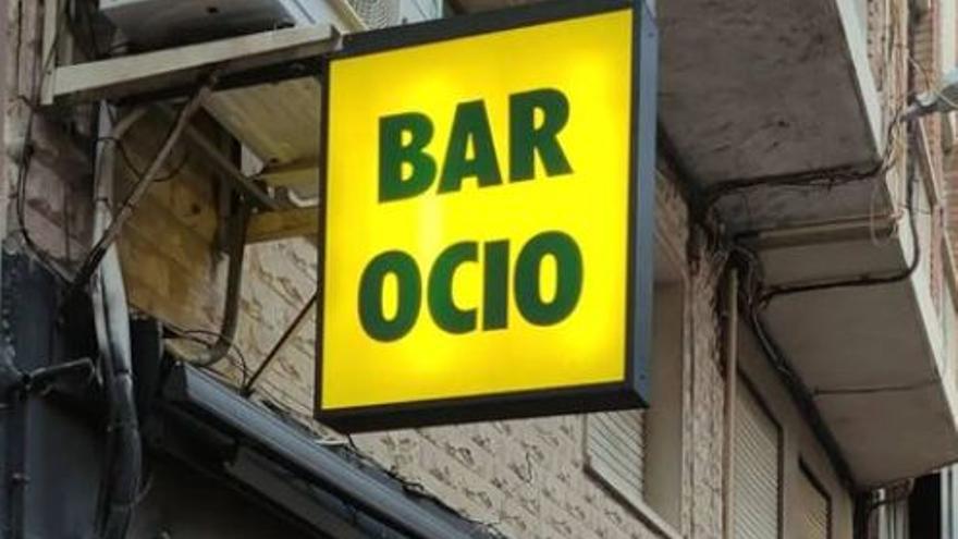 El mítico cartel del bar Ocio