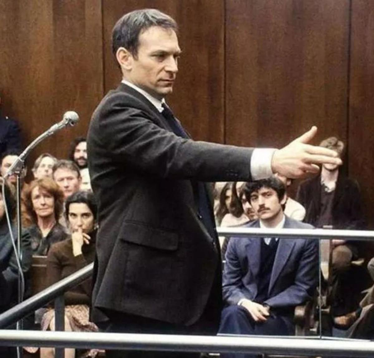 La societat, a judici La societat, a judici