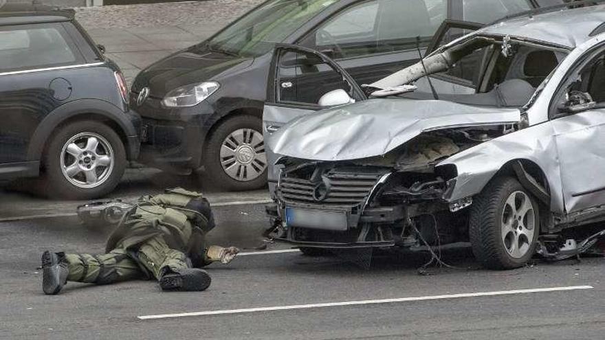 Un hombre con condenas por drogas muere al estallar una bomba en un coche en Berlín