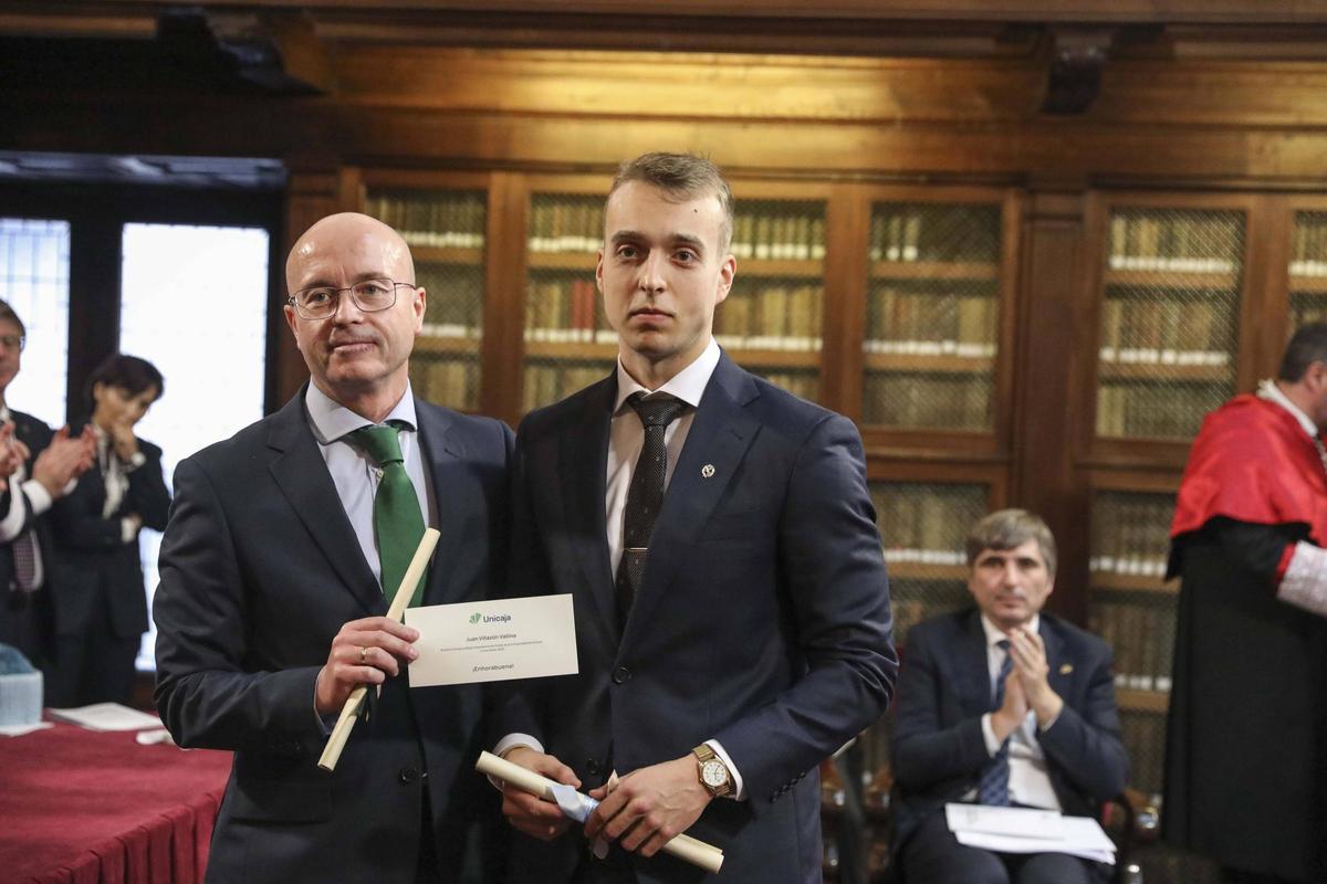 En imágenes: así fue la entrega de premios a los mejores expedientes de ...