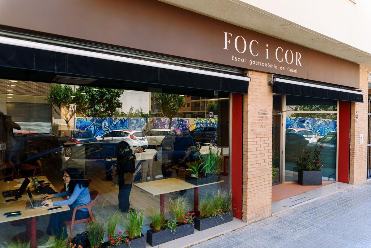 El exterior del establecimiento en Catarroja.