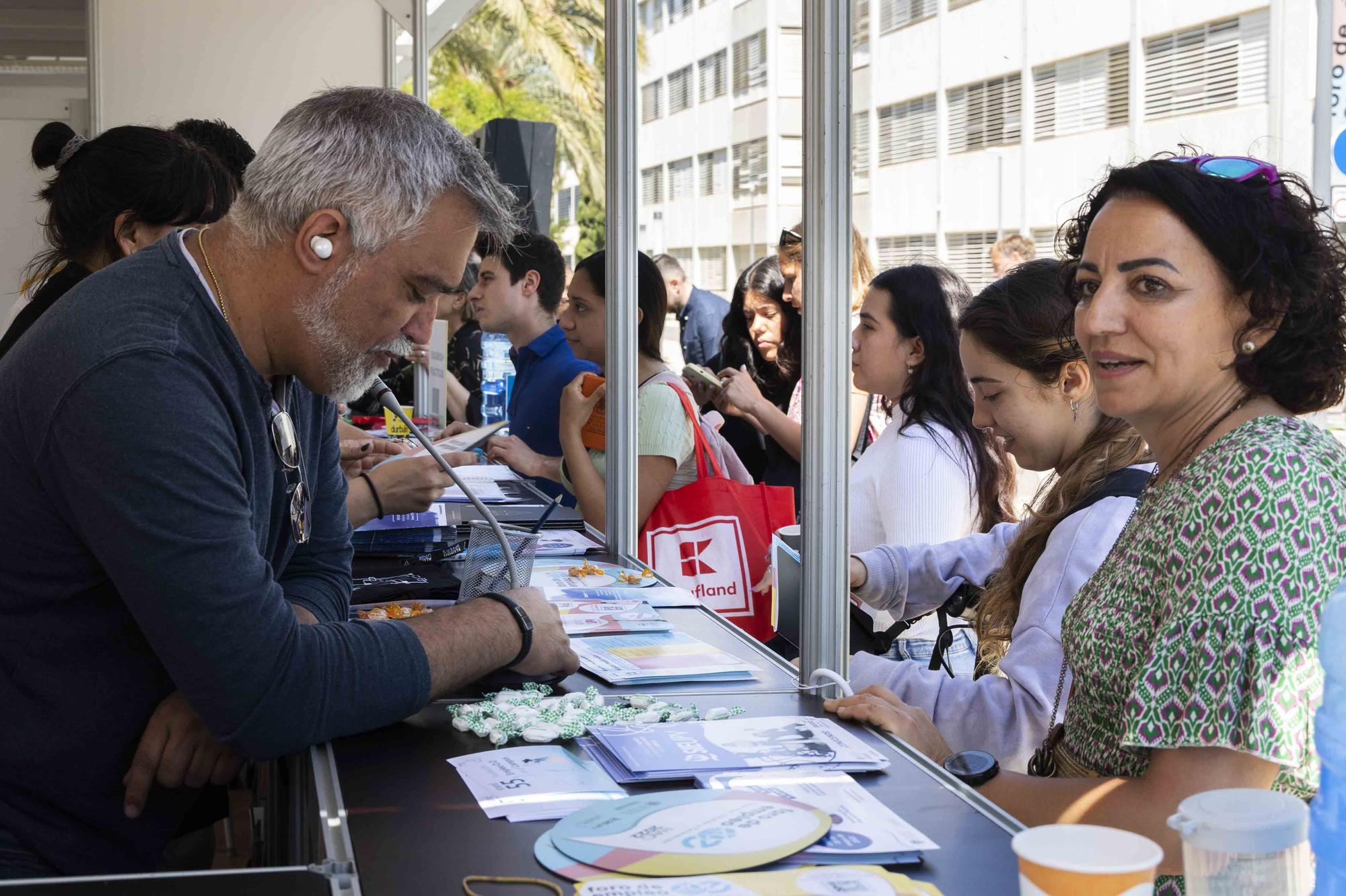 El 20 Foro de Empleo de la UPV, a rebosar