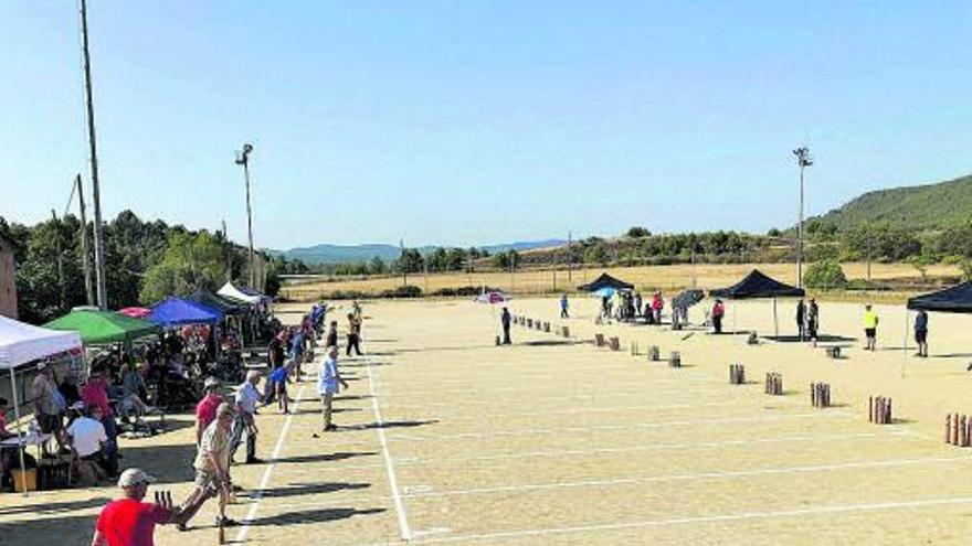 Celebrada la 9a Tirada de Bitlles Catalanes de Jorba durant la festa major | AJUNTAMENT DE JORBA