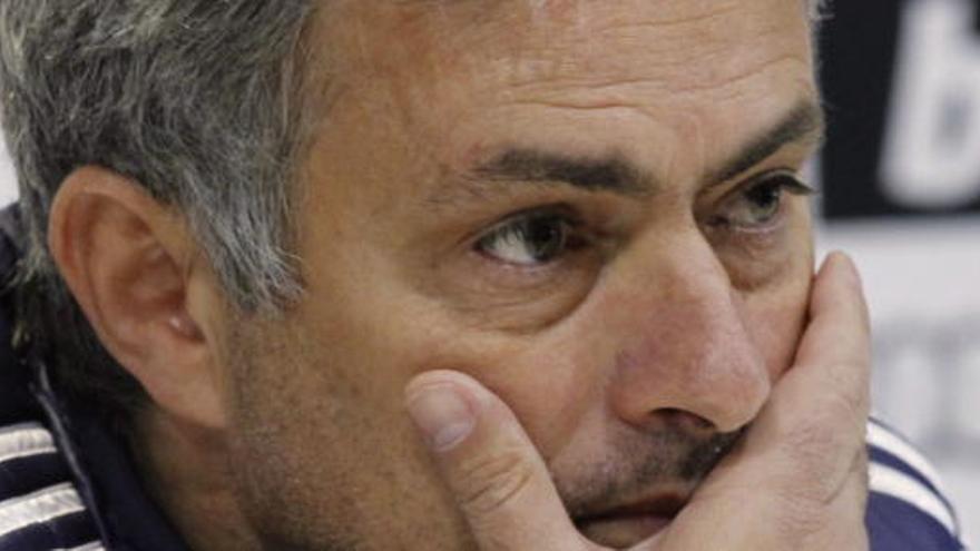 Mourinho, durante una rueda de prensa.