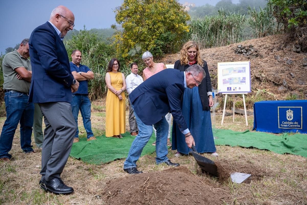 Colocación de la primera piedra de la ampliación de la Residencia de Mayores de Valleseco