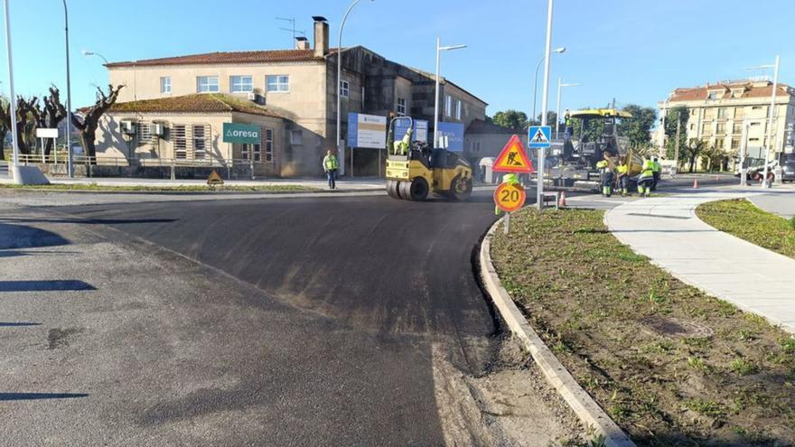 Las obras del ‘boulevard’ de Portonovo afrontan los primeros tramos de asfaltado