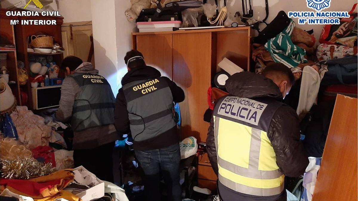 Algunos de los efectos sustraídos de los 86 robos en Alicante, Albacete y Murcia se han devuelto a sus propietarios