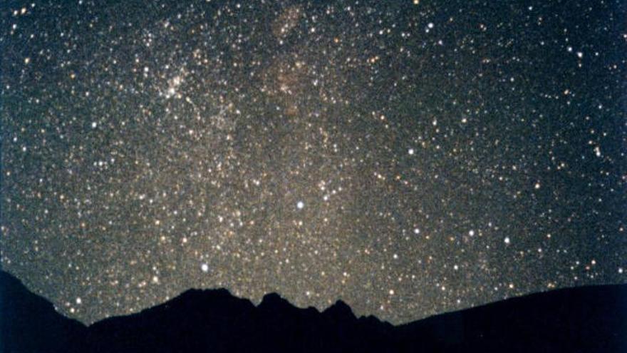 Un cielo estrellado visto desde el Roque de Los Muchachos (La Palma).