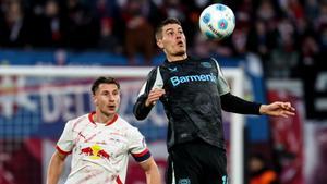 El Leverkusen sumó un empate inoportuno que le aleja del Bayern